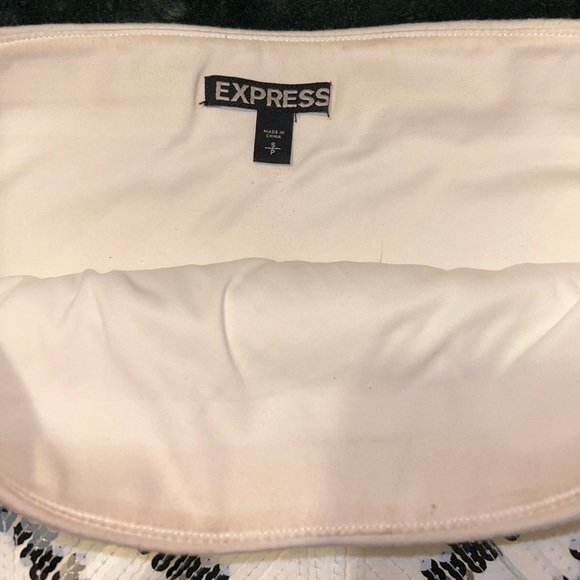 Sparkly mini skirt - Picture 2 of 3